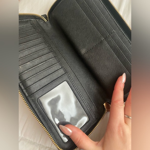 MK Black Wallet - Picture 4 of 5